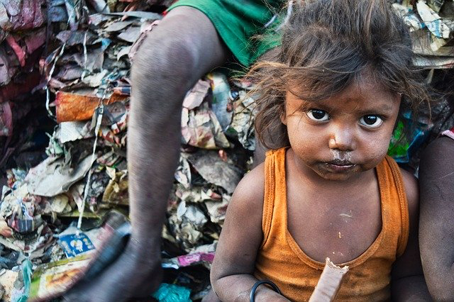 スラムの現実｜残酷...フィリピンの貧困層の生活が地獄すぎる